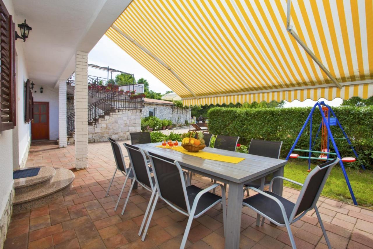 Holiday Home Elvis, Village Kujici Hreljici Ngoại thất bức ảnh