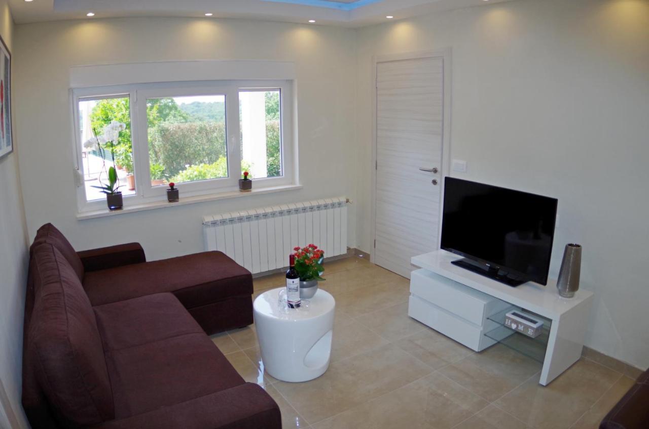 Holiday Home Elvis, Village Kujici Hreljici Ngoại thất bức ảnh